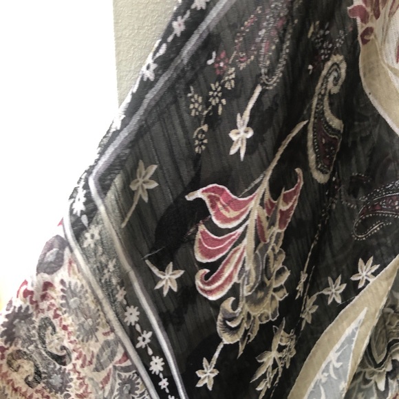 Sheer blouse Size small - Picture 2 of 5